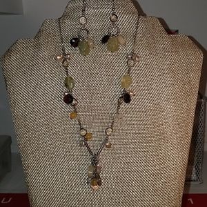 Necklace and earings